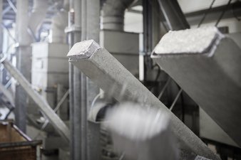 Recycling Metallhandel: Aluminium Späne gepresst zu Pellets