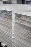Aluminium Platten Zuschnitte auf Palette gestalpelt