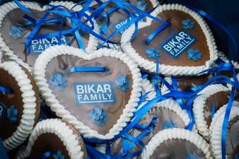 Lebkuchenherzen mit BIKAR FAMILY Aufschrift