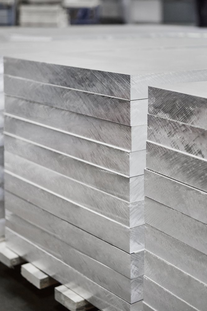 Formodal aluminiumsplader