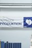 Banner hängt im Werk von Bikar Metalle